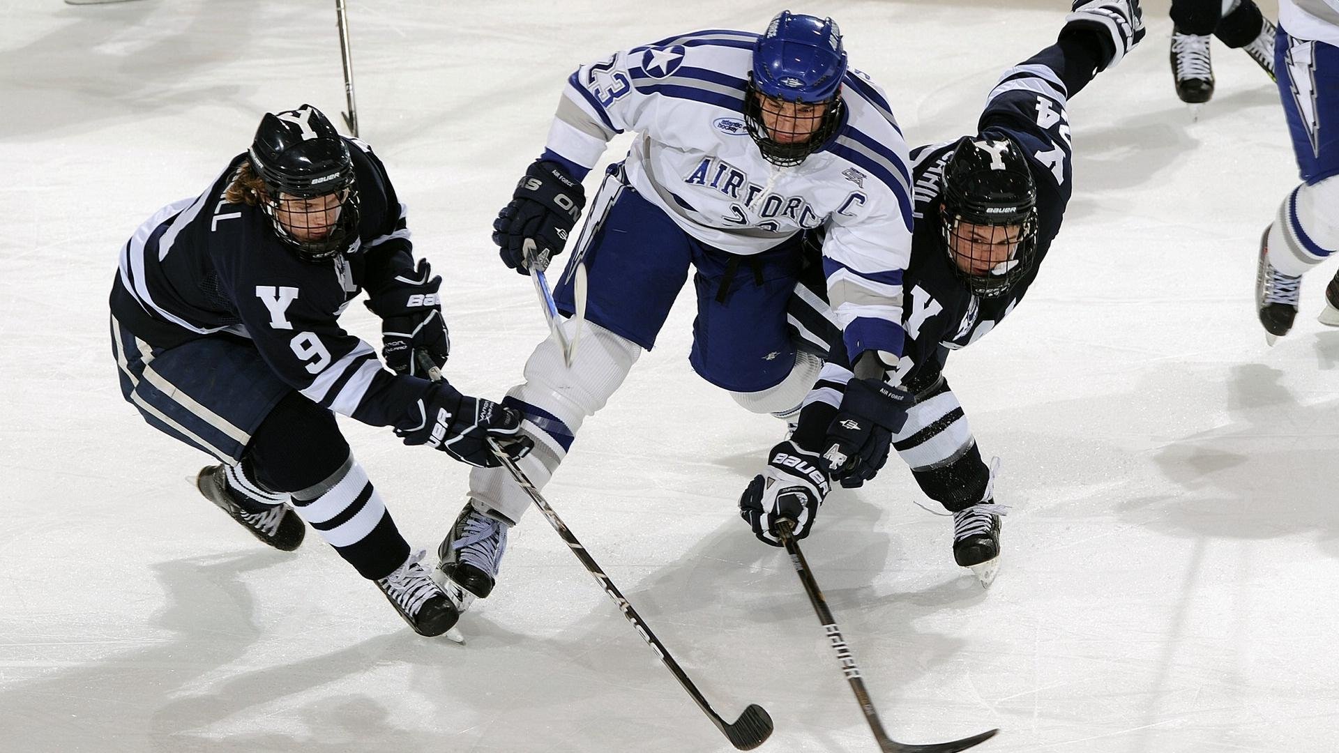 NBA季后赛之夜,加克波跨界点燃赛场,足球巨星如何照亮篮球圣殿