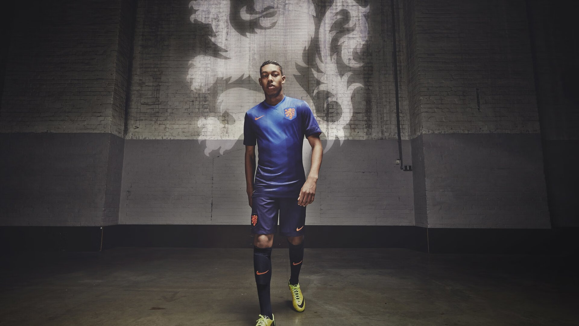 当药厂遇见法老，马丁内利扛起勒沃库森，书写对阵埃及的传奇之战