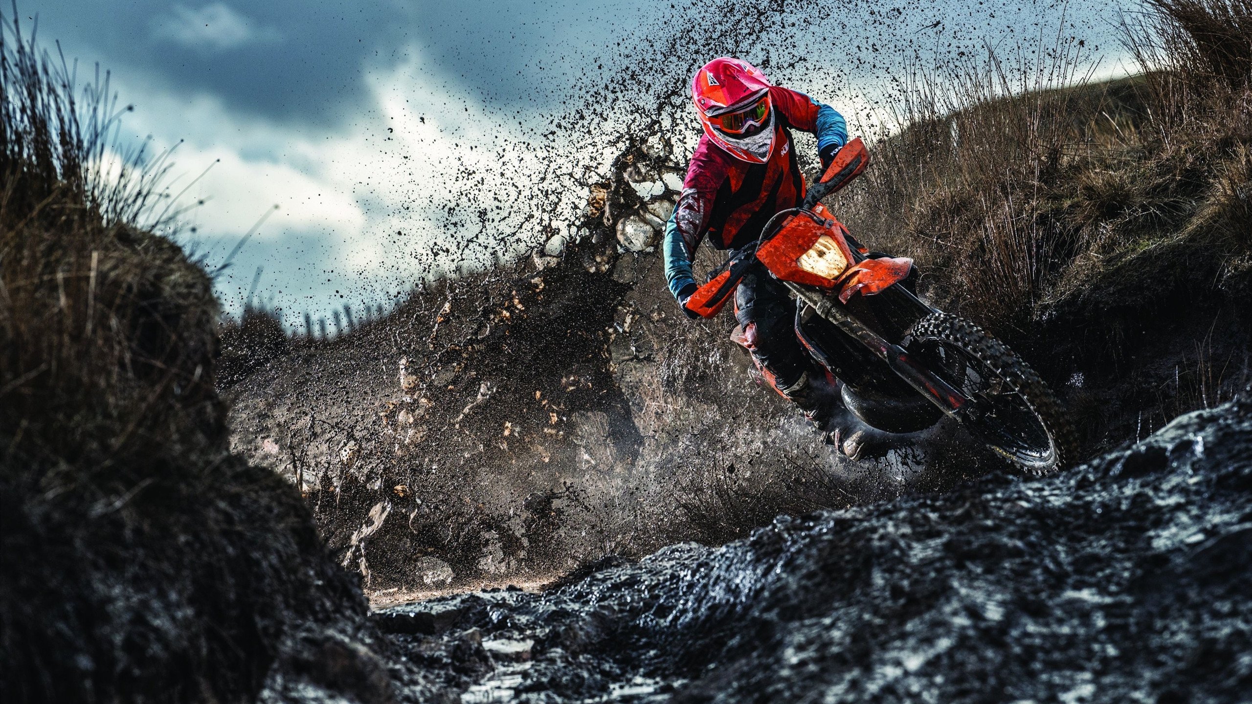 梁靖崑独取两分定乾坤，日本男乒横扫瑞典展现团队新高度